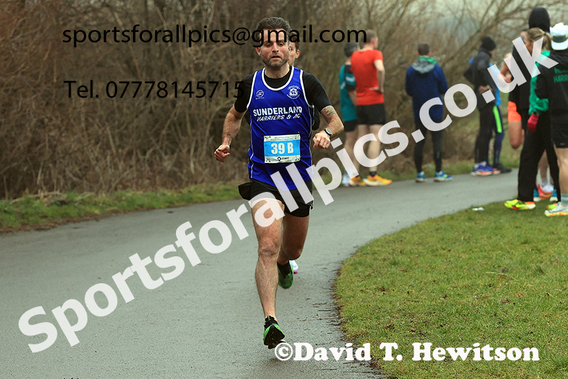 Senior Men and Over-35s to 49s Mens 2025 NECAA Royal Signals Road Relays Champs.,  Hetton Lyons Country Park, Hetton le Hole, County Durham. Photo: David T. Hewitson/Sports for All Pics